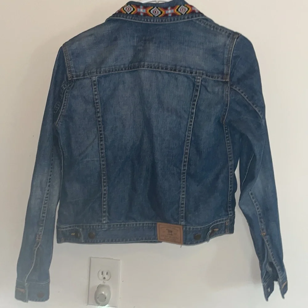 Lauren Jeans Co. Southwestern Style Beadwork Trucker Jacket, Size Small - Picture 4 of 17